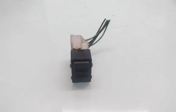 Mercedes-Benz Vito Viano W638 Electric window control switch A0005457313