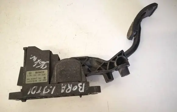Skoda Octavia Mk1 (1U) Accelerator throttle pedal 0281002346