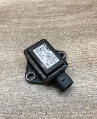Audi A6 S6 C5 4B Yaw turn rate sensor 8E0907637A 0265005245