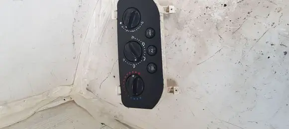 Renault Clio II Interior fan control switch TABLEAUA60AC 654982E
