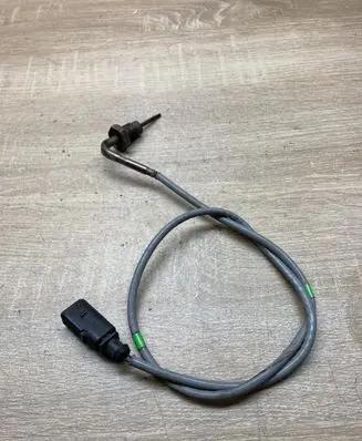Volkswagen PASSAT B8 Exhaust gas pressure sensor 04L906088BL