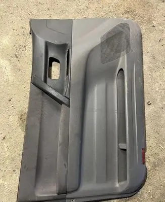 Mitsubishi Pajero Front door card panel trim MR391071
