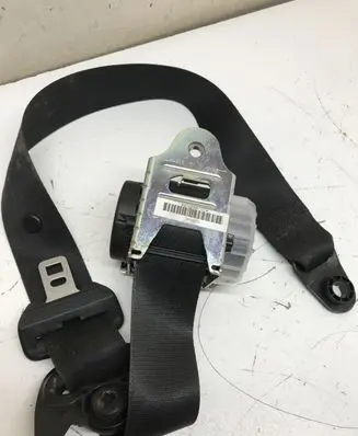 Land Rover Discovery 3 - LR3 Front seatbelt