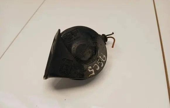 Audi A6 S6 C5 4B Horn signal 4b0951221 0052383