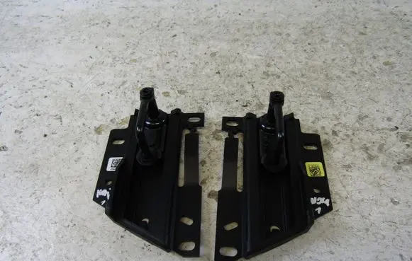 Audi A4 S4 B9 Engine bonnet/hood lock/latch loop/hook 8W0823186E