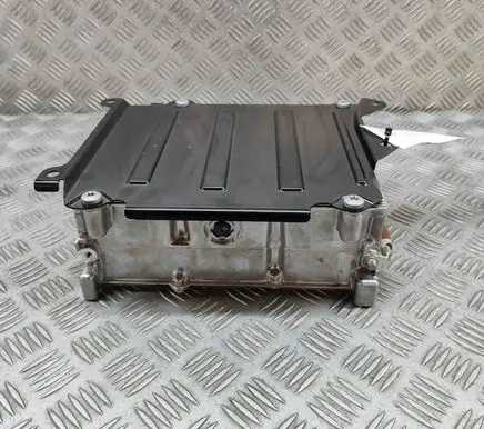 Mercedes-Benz CLA C118 X118 Voltage converter inverter A0009017310 A0009025642