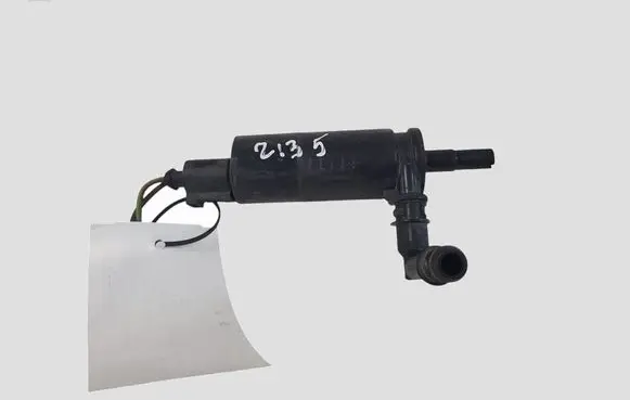 Skoda Octavia Mk2 (1Z) Windscreen/windshield washer pump 3B7955681