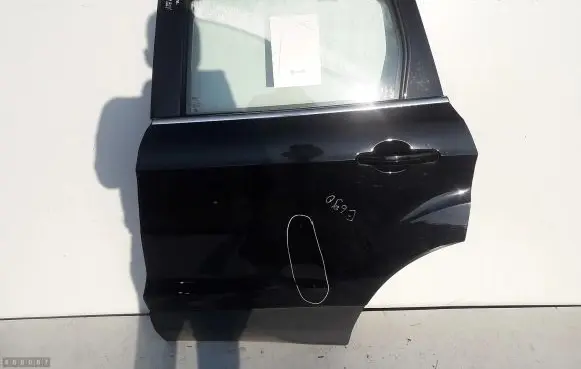 Ford Kuga II Rear door