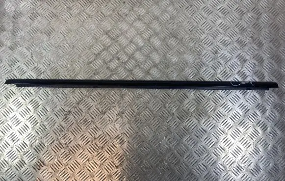 Jeep Grand Cherokee WL Rear door glass trim molding