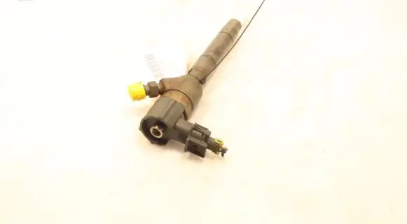 Fuel injector