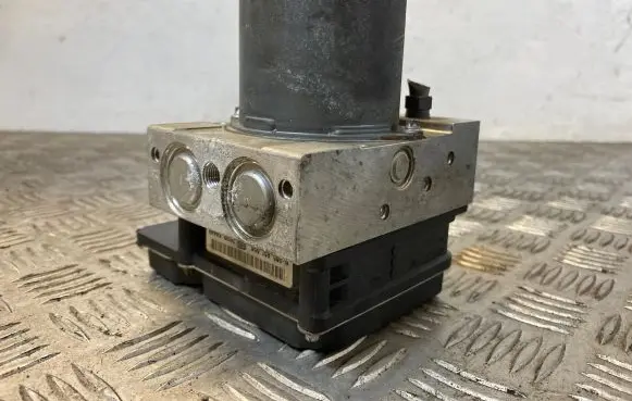 Mercedes-Benz E W212 ABS Pump A2124315512 0265236464 12071277