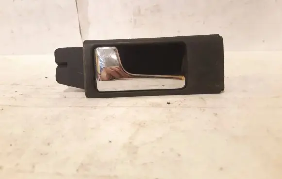 Audi A6 S6 C4 4A Front door interior handle 4A0837019