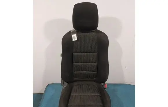 Mazda 3 II Front passenger seat 