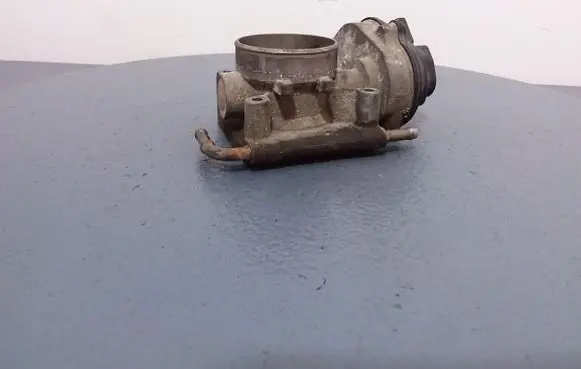 Ford Focus C-MAX Throttle body valve VP2S6U-9E928-AA