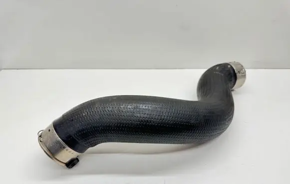 BMW 5 GT F07 Intercooler hose/pipe 8580081