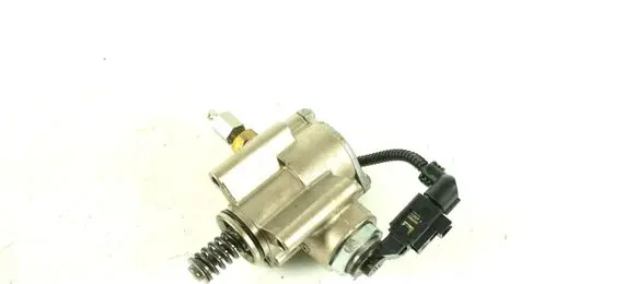 Volkswagen Golf V Fuel injection high pressure pump 03C127025R