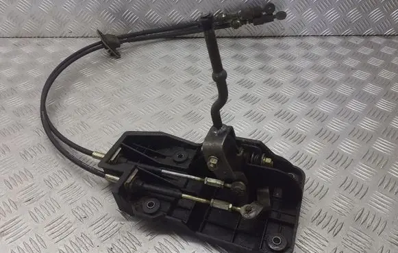 Hyundai Coupe Gear selector/shifter in gearbox 