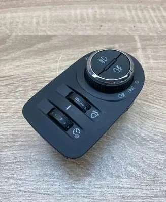 Opel Meriva B Light switch 13294815 251697