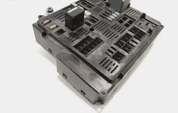 Volvo S90, V90 Fuse module 31398003 30765045 30765041