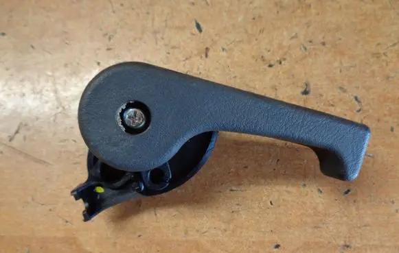 Hyundai i30 Engine bonnet (hood) release handle PA6GF30