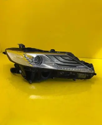 Toyota Camry Headlight/headlamp