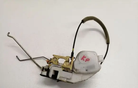 Mitsubishi Pajero Front door lock