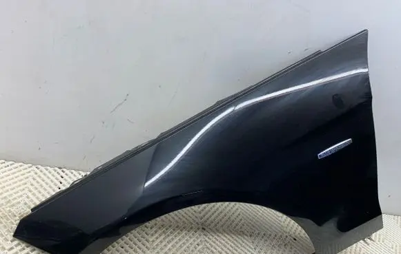Mercedes-Benz E W212 Fender 