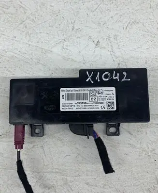 Peugeot 208 I Bluetooth control unit module 9839316880
