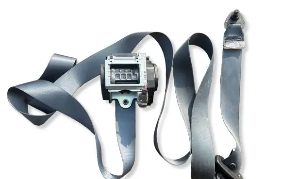 BMW 7 E65 E66 Front seatbelt 561148401 07870101A1