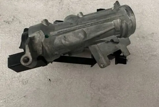 Volkswagen Tiguan Ignition lock 5Q1905865 S98906109