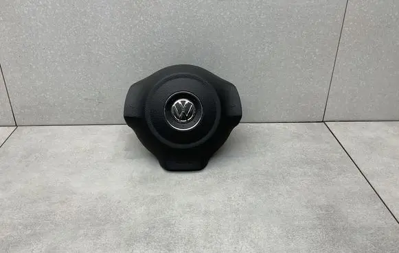 Volkswagen Scirocco Steering wheel airbag 5K0880201AB