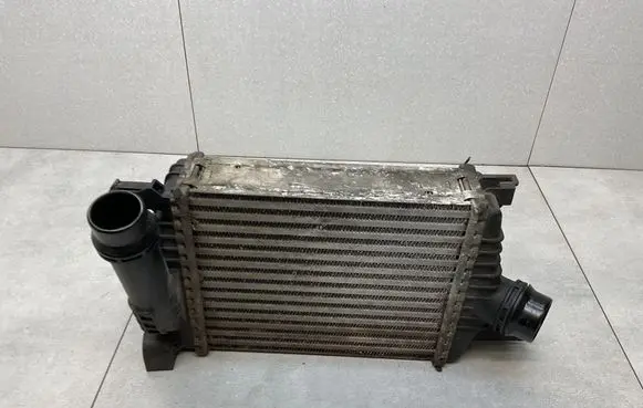 Renault Captur Intercooler radiator 144961381R