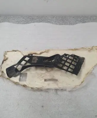 Mercedes-Benz CLA C117 X117 W117 Front bumper mounting bracket A1178850800