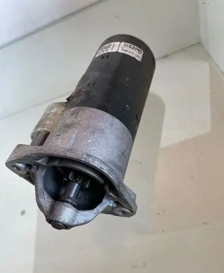 Volvo V70 Starter motor 338031092