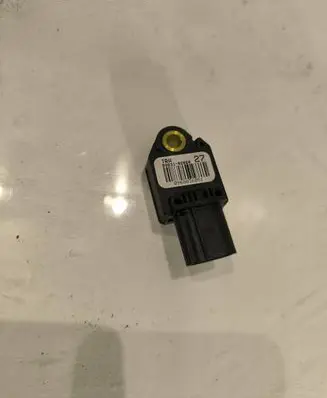 Toyota Auris 150 Airbag deployment crash/impact sensor 8983102060 0968036051