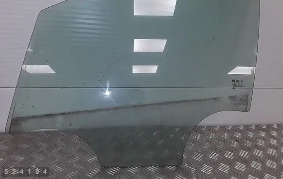 Opel Mokka Front door window glass four-door 25993405
