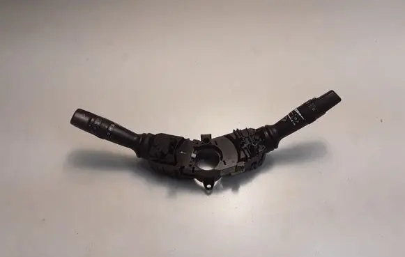 KIA Sorento Wiper turn signal indicator stalk/switch 202008910