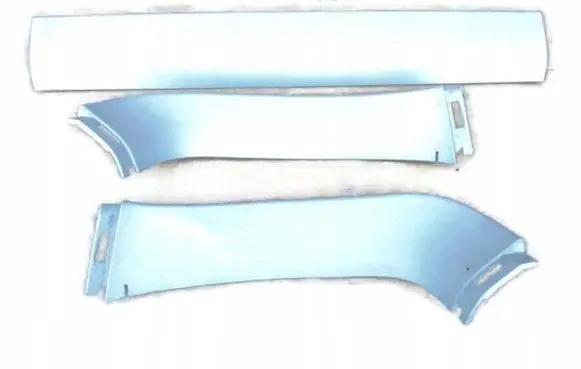 Trunk door license plate light bar