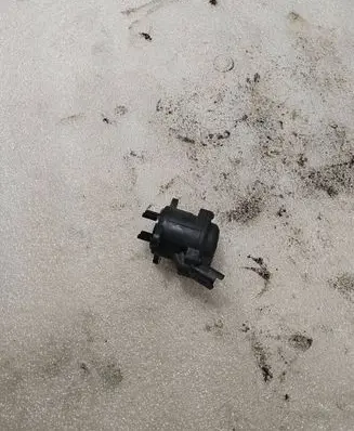 Citroen C4 I EGR valve 96493581 51224408