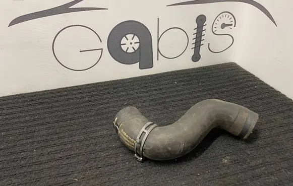 Mercedes-Benz Vito Viano W639 Engine coolant pipe/hose A6395017482
