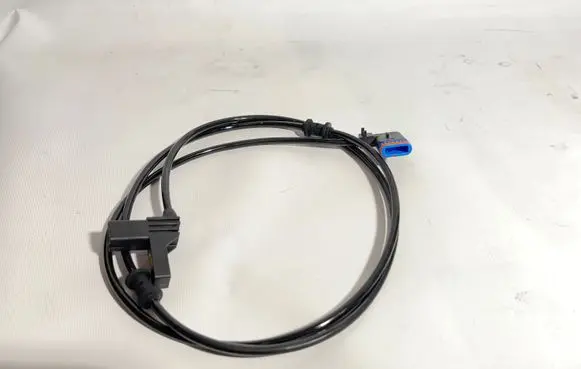 Mercedes-Benz C W204 ABS rear brake sensor A2045404605 G8423