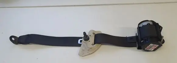 Honda CR-V Rear seatbelt