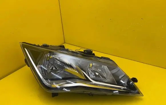Seat Leon (5F) Headlight/headlamp 5F1941016B