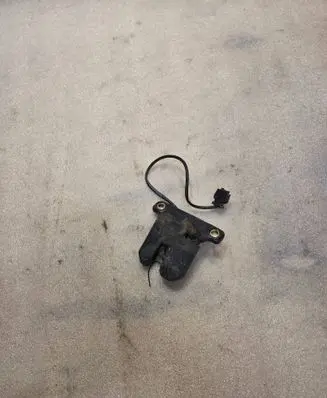 Audi A8 S8 D2 4D Loading door lock 