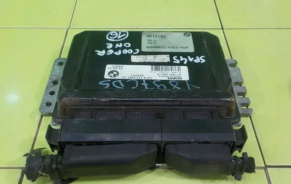 Mini One - Cooper R50 - 53 Engine control unit/module 7515130
