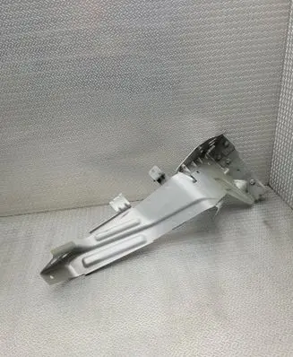 Volvo XC40 Headlight/headlamp mounting bracket 31469386 31457751