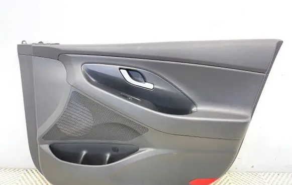 Hyundai i30 Front door card panel trim 