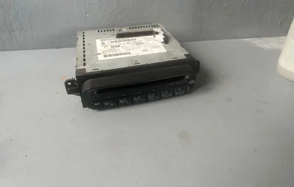Chrysler Voyager CD/DVD changer P05064003AI 42774 0485Q2066