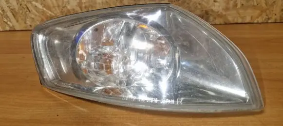 Mazda 626 Front indicator light 21061918