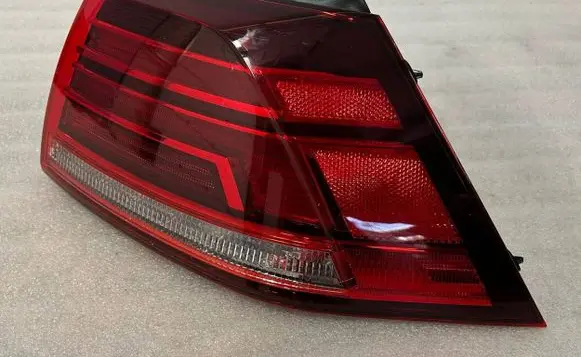 Volkswagen Golf VII Rear/tail lights 5GM945096F